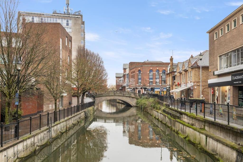 Chelmsford Centre View Sleep 4 Next Chelmer Canal Exteriör bild